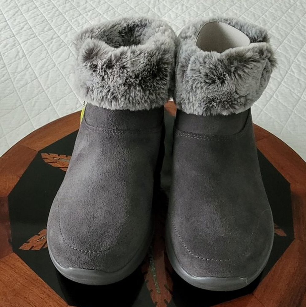 NIB Skechers Go Walk Joy Boots in Charcoal, sz 9